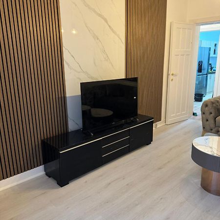 Appartement 2 Chambre Luxueuse A Jette บรัสเซลส์ ภายนอก รูปภาพ