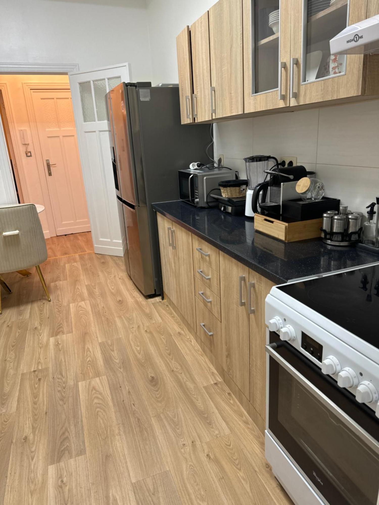 Appartement 2 Chambre Luxueuse A Jette บรัสเซลส์ ภายนอก รูปภาพ