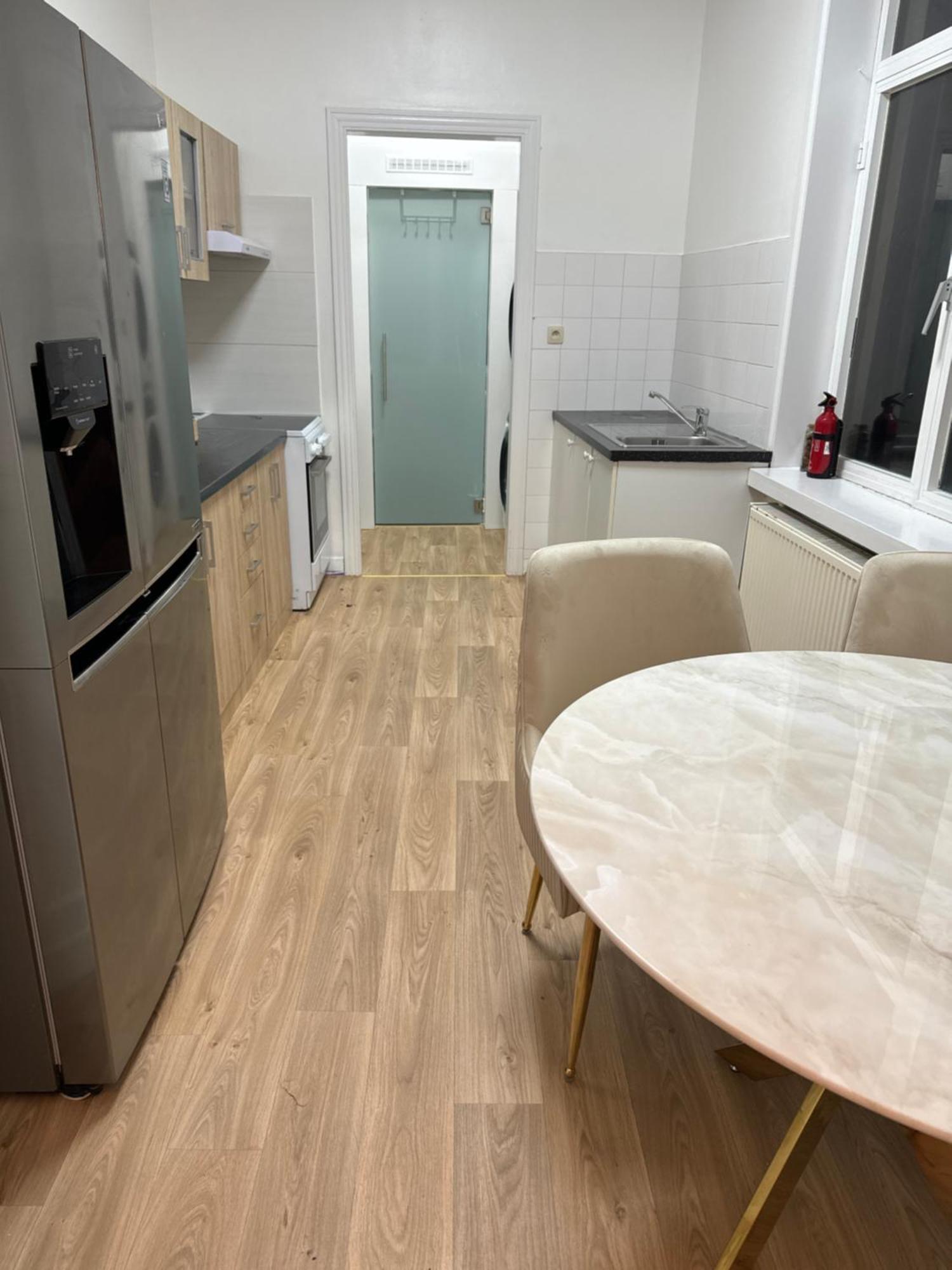Appartement 2 Chambre Luxueuse A Jette บรัสเซลส์ ภายนอก รูปภาพ